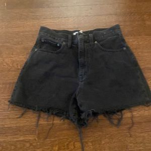 Madewell size 27 cut off washed black mom jean shorts